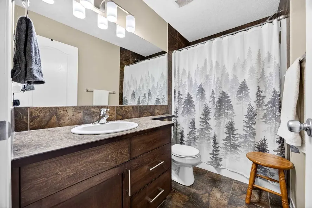 603 600 Carriage Lane Place Carstairs AB T0M 0N0