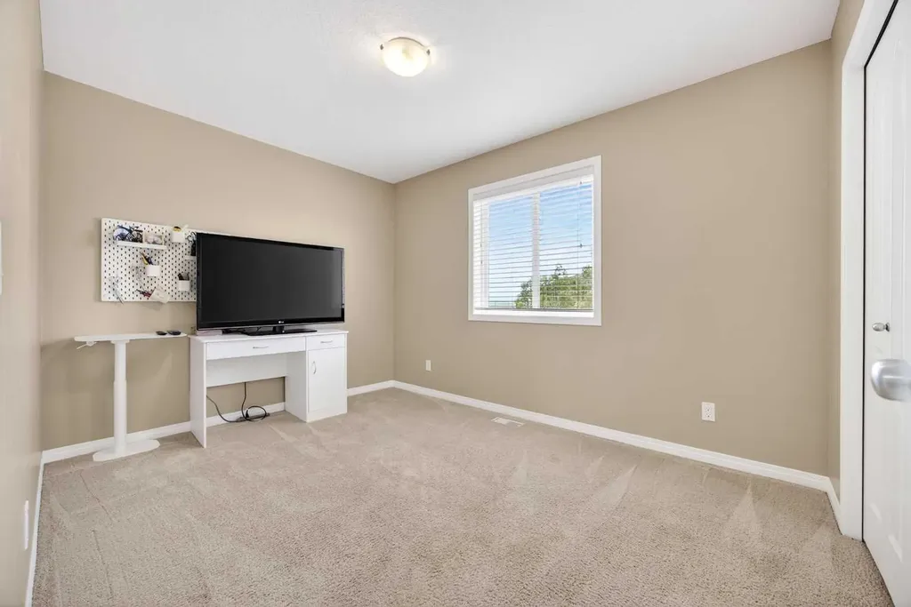 603 600 Carriage Lane Place Carstairs AB T0M 0N0