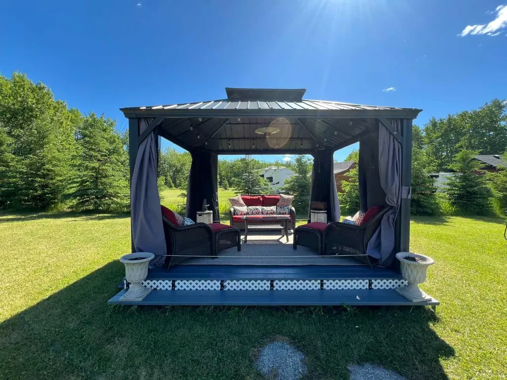 11013 Township Road 423 Rural Ponoka County AB T0C2J0