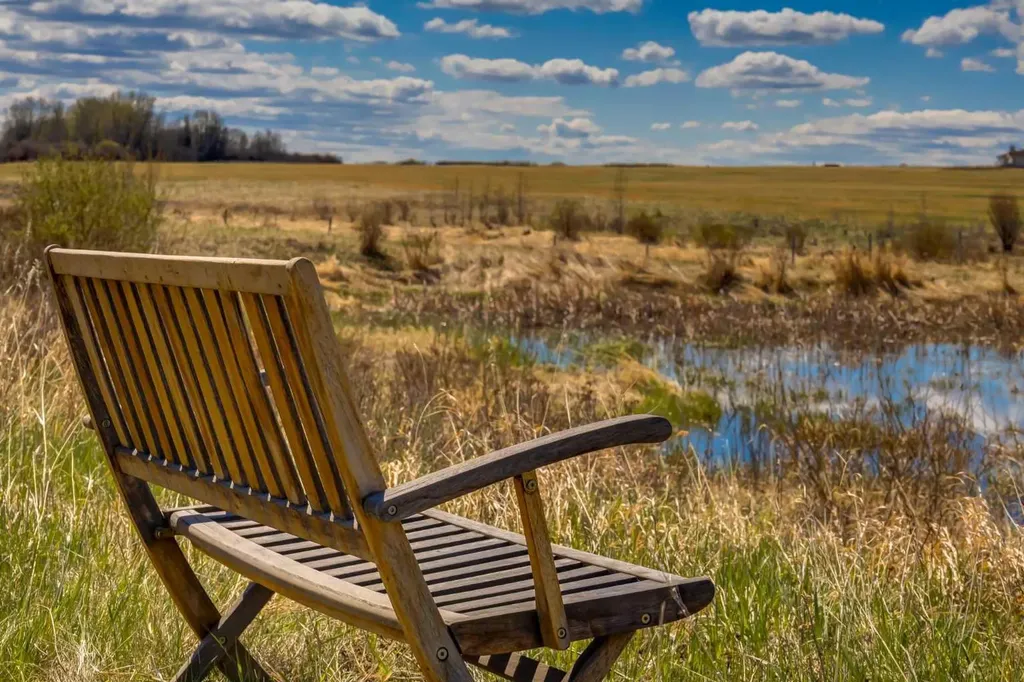 4 West Meadows Estates Road Rural Rocky View County AB T3Z 1M5