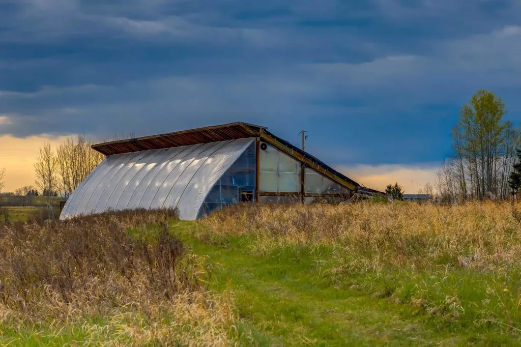 4 West Meadows Estates Road Rural Rocky View County AB T3Z 1M5