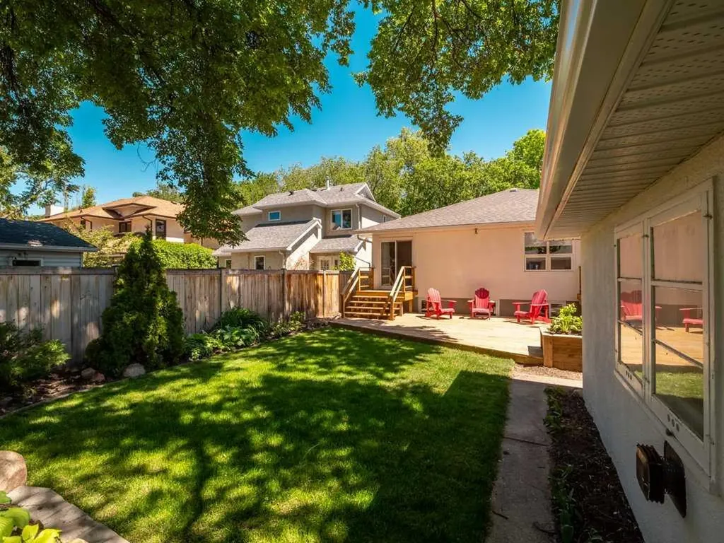 1118 14 Street S Lethbridge AB T1K 1T8