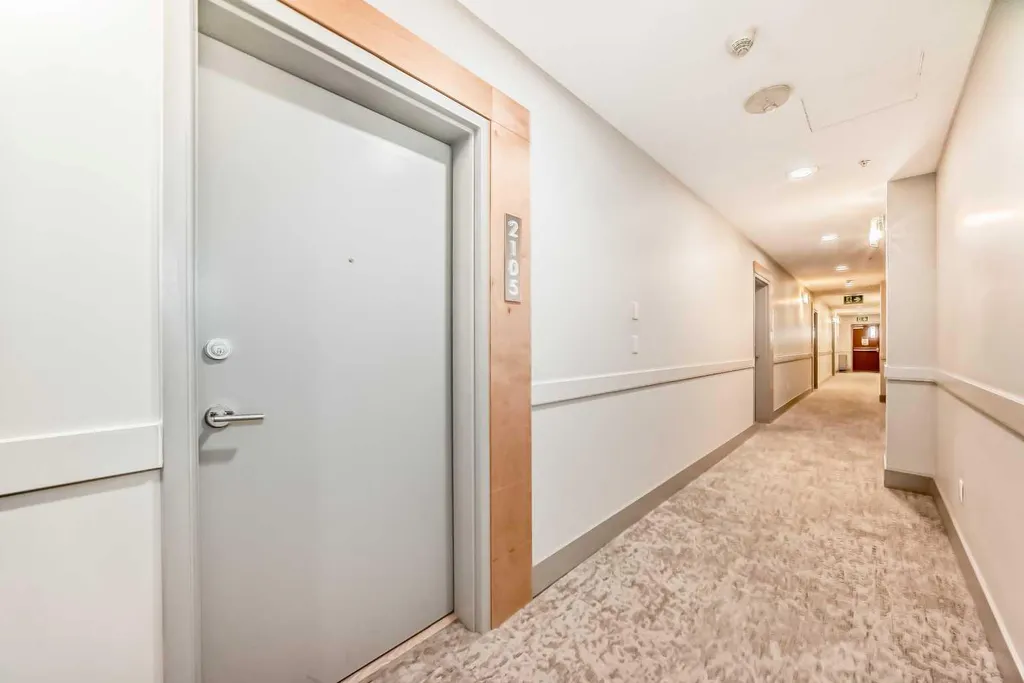 1234 5 Avenue NW Calgary AB T2N 0R9