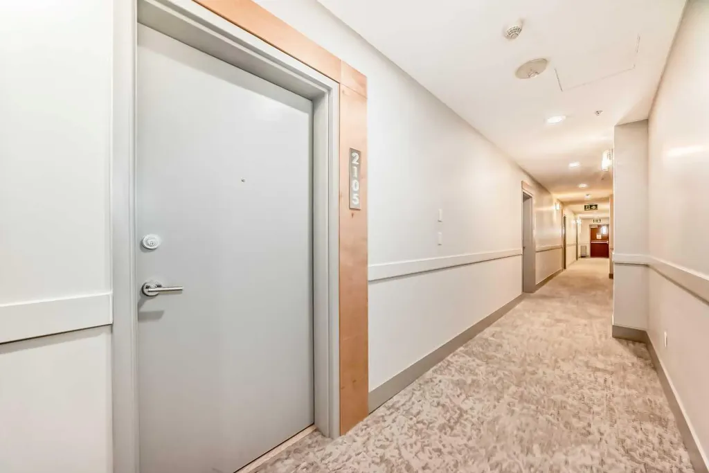 1234 5 Avenue NW Calgary AB T2N 0R9