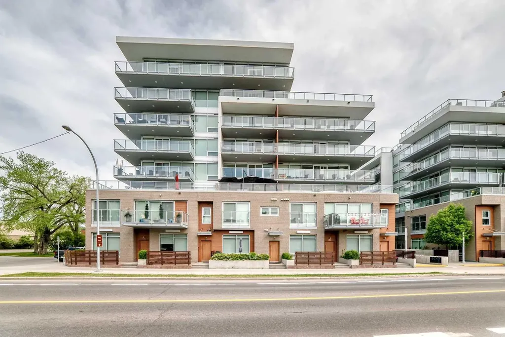 1234 5 Avenue NW Calgary AB T2N 0R9