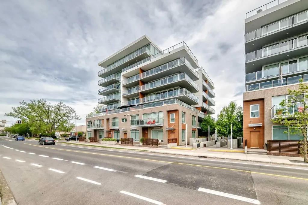 1234 5 Avenue NW Calgary AB T2N 0R9