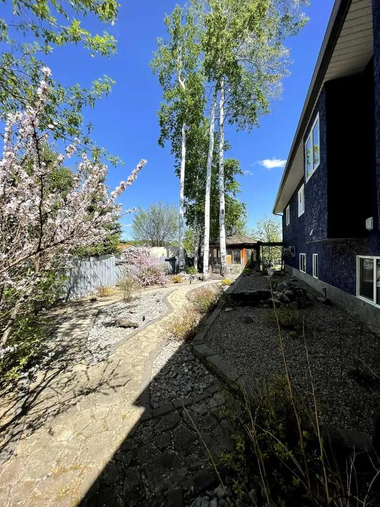 10410 Chinchaga Drive High Level AB T0H 1Z0
