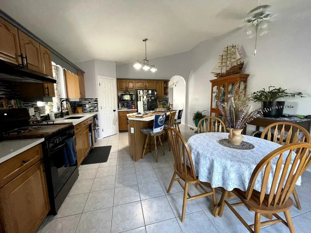 10410 Chinchaga Drive High Level AB T0H 1Z0