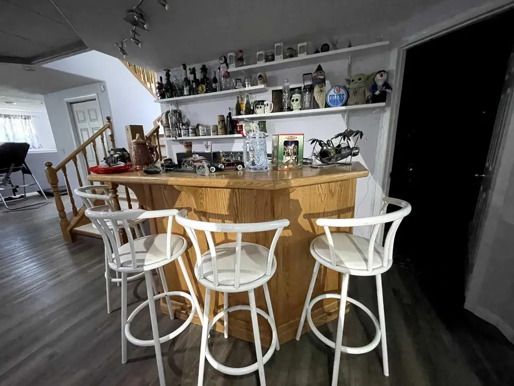 10410 Chinchaga Drive High Level AB T0H 1Z0