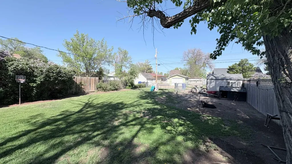 518 3 Street W Bow Island AB T0K 0G0