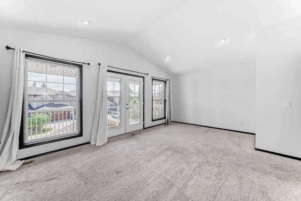 114 Autumn Circle SE Calgary AB T3M 0J7