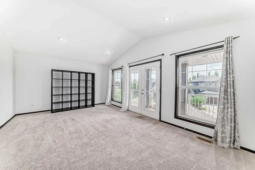 114 Autumn Circle SE Calgary AB T3M 0J7