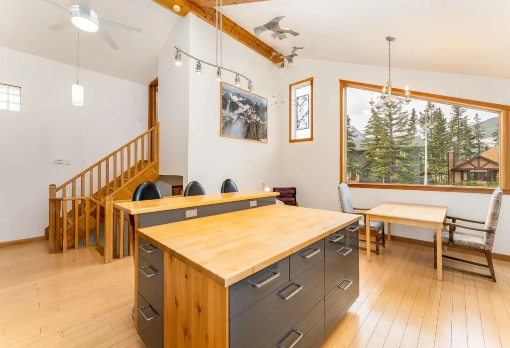 132 Settler Way Canmore AB T1W 1E2