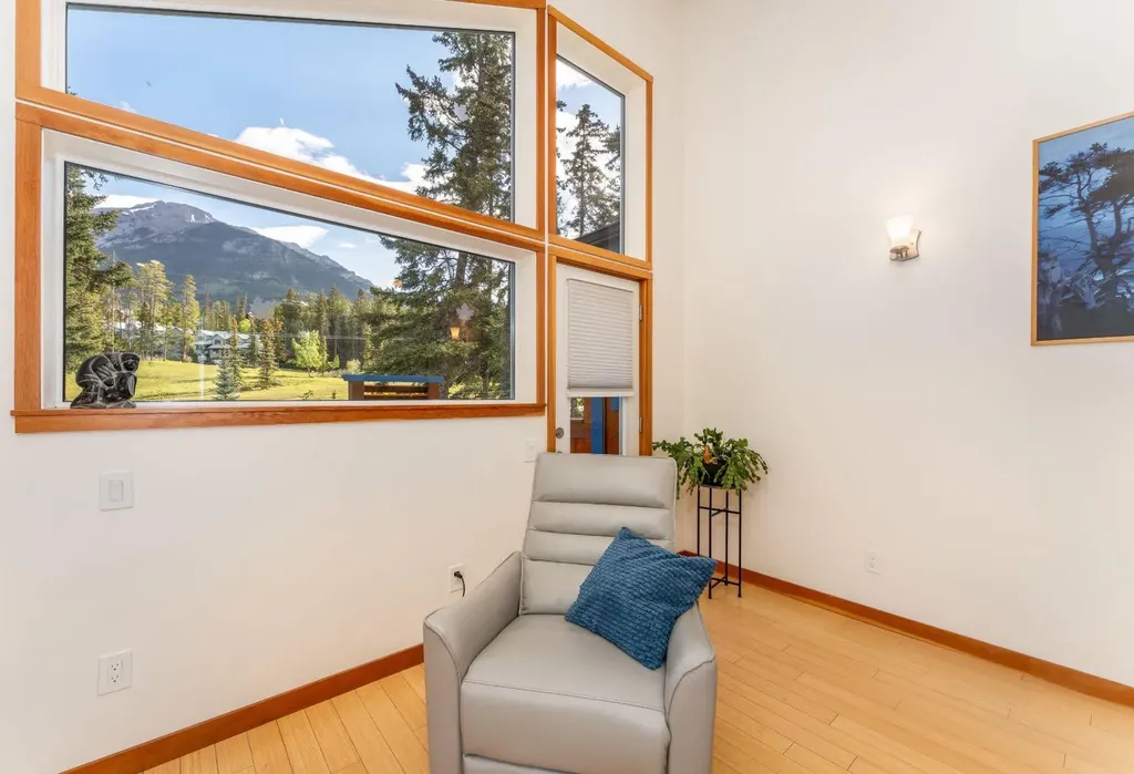 132 Settler Way Canmore AB T1W 1E2
