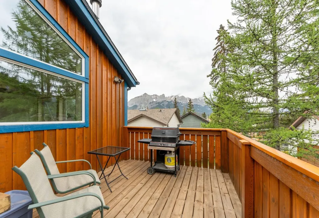 132 Settler Way Canmore AB T1W 1E2