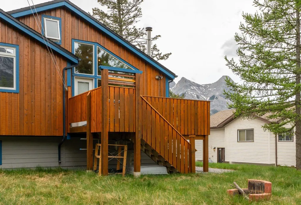 132 Settler Way Canmore AB T1W 1E2