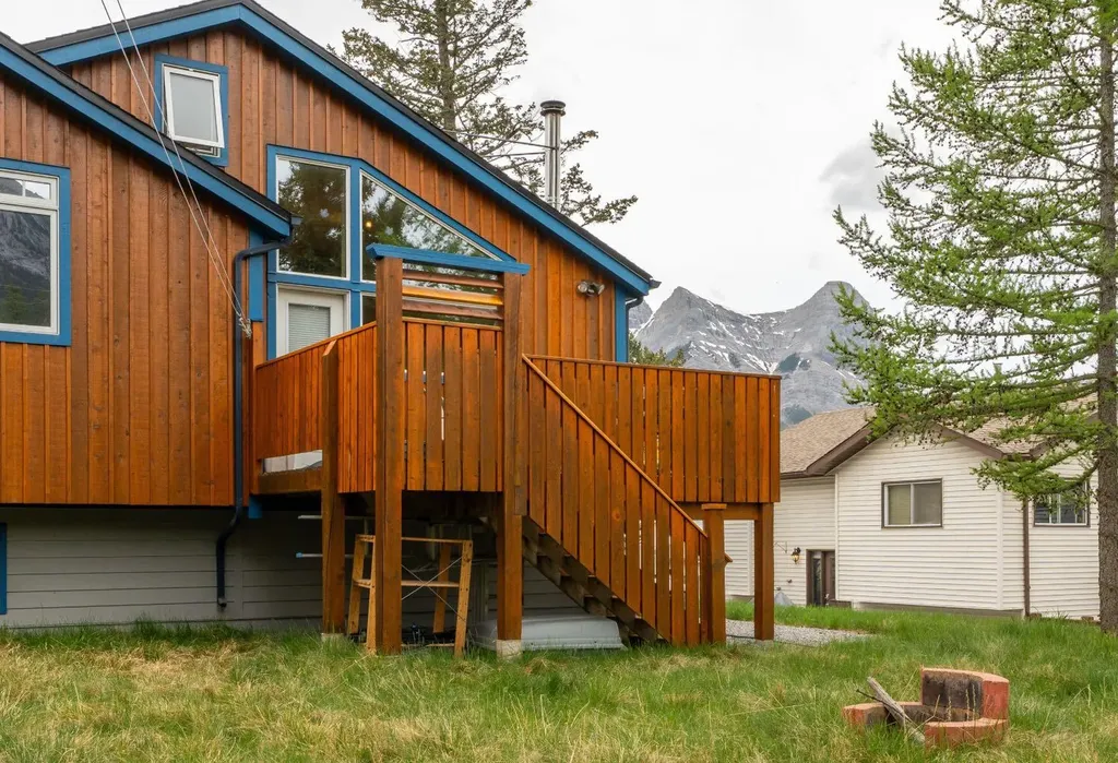 132 Settler Way Canmore AB T1W 1E2