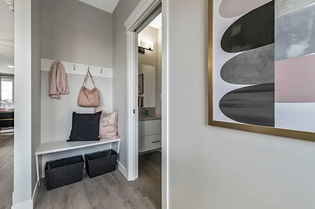 5132 154 Avenue SW Calgary AB T2Y 0N2