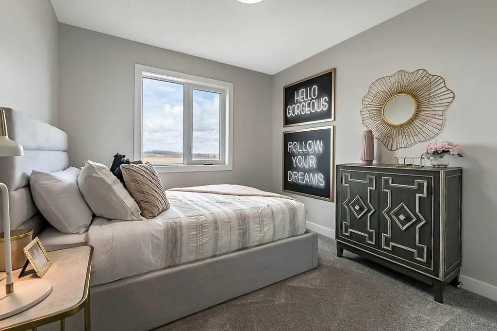 5132 154 Avenue SW Calgary AB T2Y 0N2