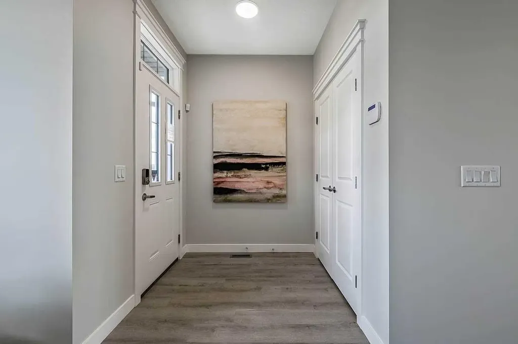5132 154 Avenue SW Calgary AB T2Y 0N2