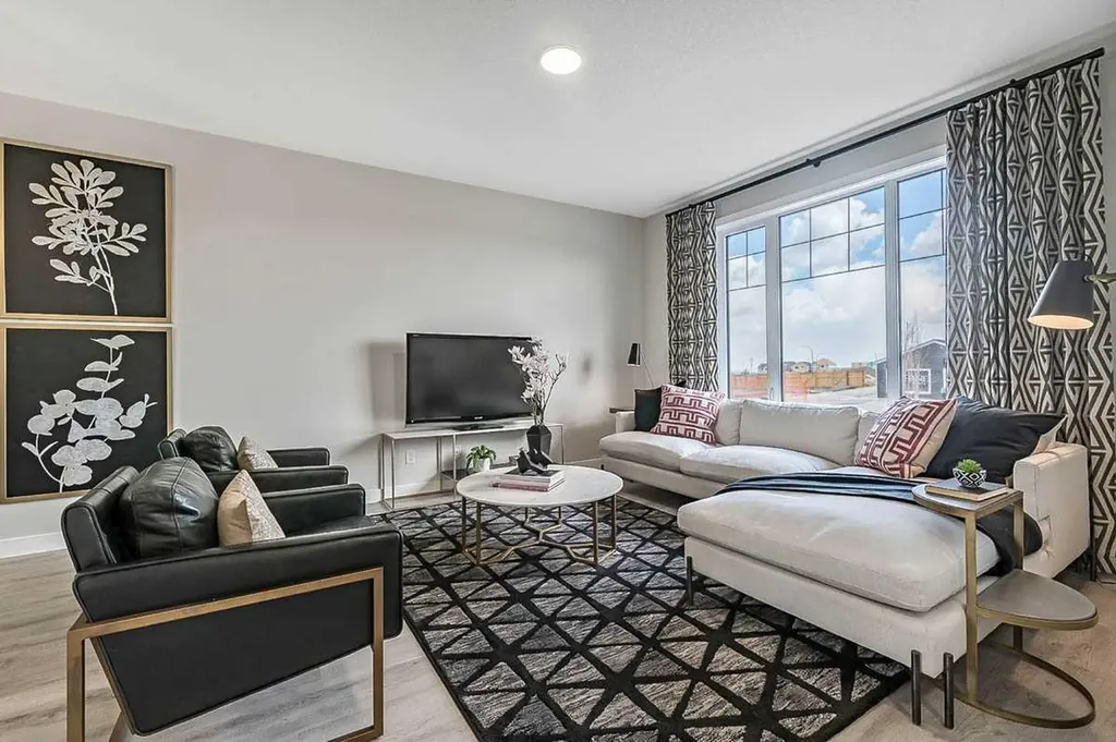 5132 154 Avenue SW Calgary AB T2Y 0N2