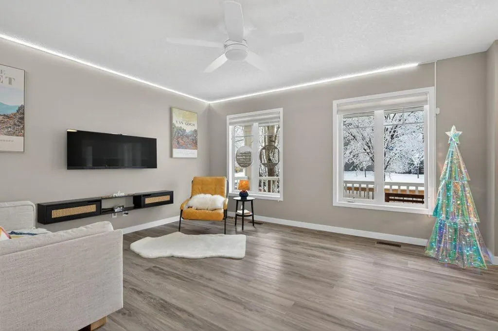 1012 Windsong Drive SW Airdrie AB T4B 0P2