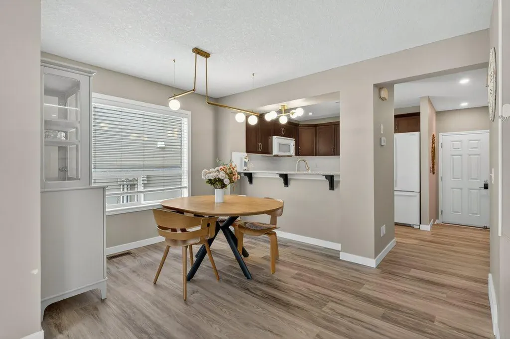 1012 Windsong Drive SW Airdrie AB T4B 0P2