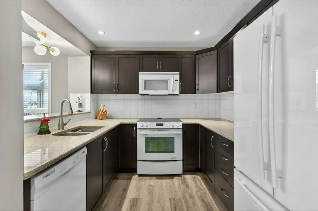 1012 Windsong Drive SW Airdrie AB T4B 0P2