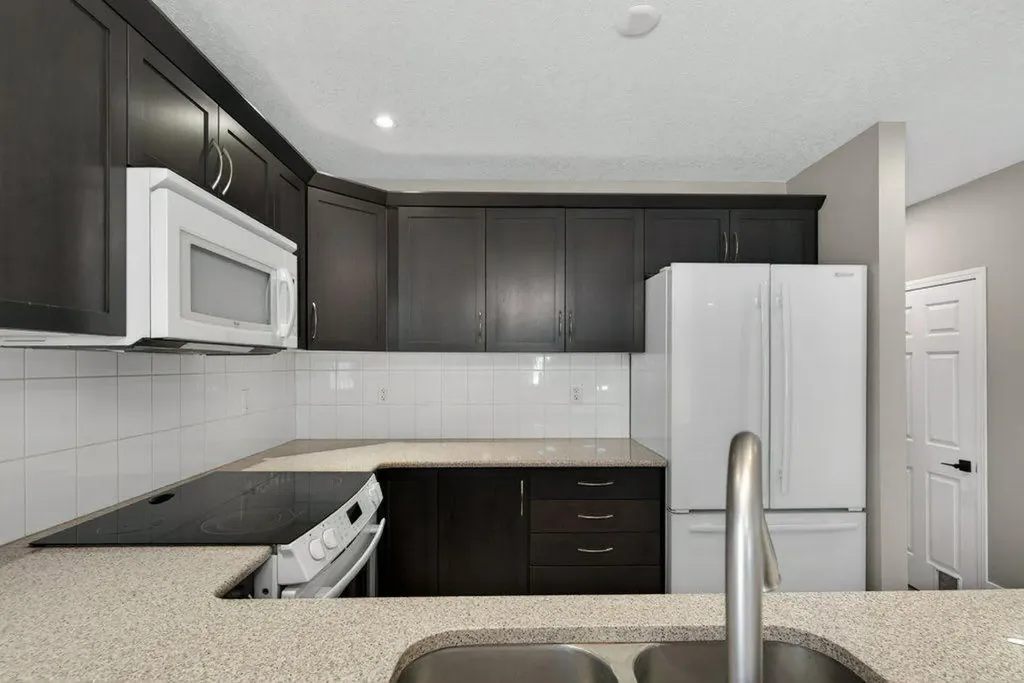1012 Windsong Drive SW Airdrie AB T4B 0P2