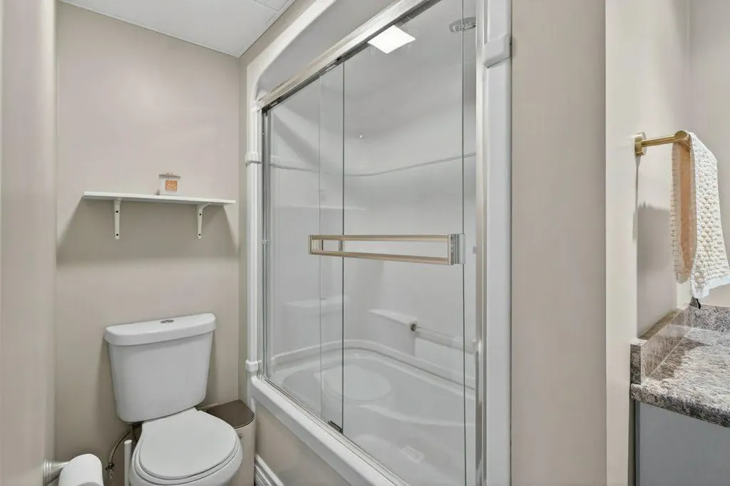 1012 Windsong Drive SW Airdrie AB T4B 0P2