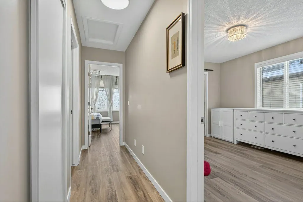 1012 Windsong Drive SW Airdrie AB T4B 0P2