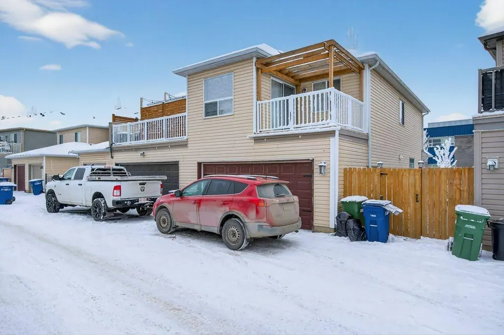 1012 Windsong Drive SW Airdrie AB T4B 0P2