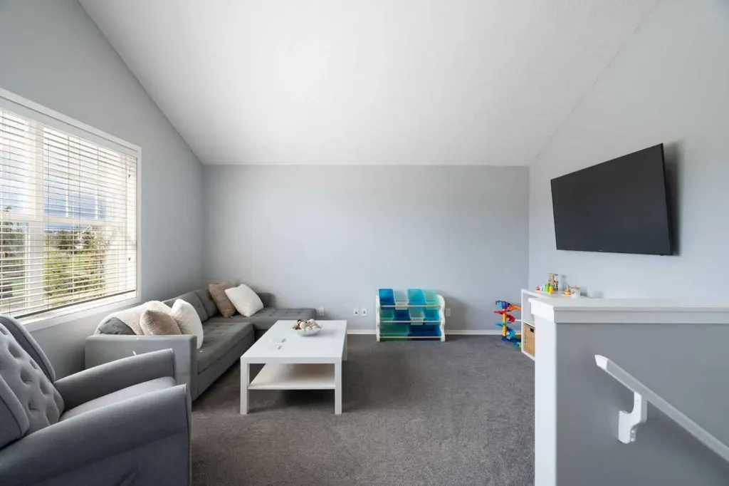 1876 New Brighton Drive SE Calgary AB T2Z 0T9