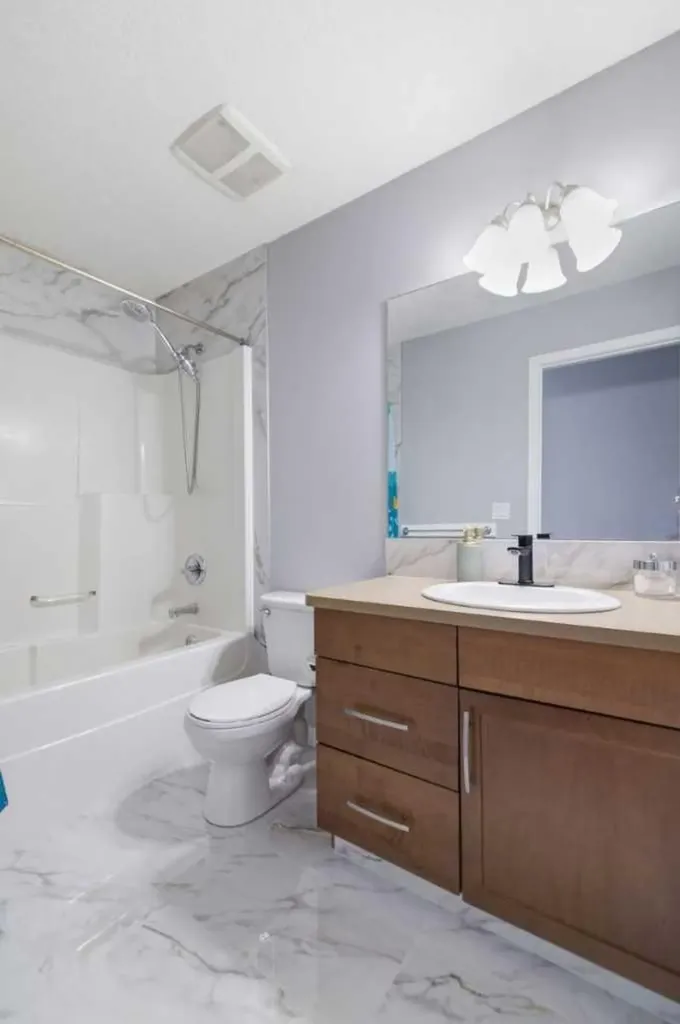 1876 New Brighton Drive SE Calgary AB T2Z 0T9