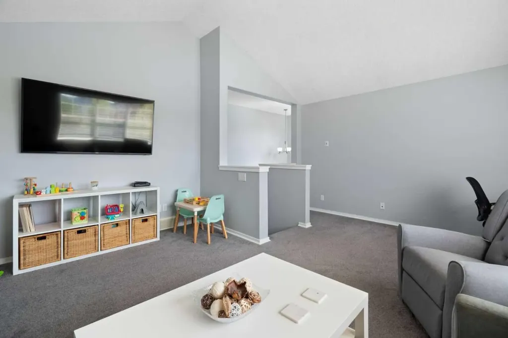 1876 New Brighton Drive SE Calgary AB T2Z 0T9