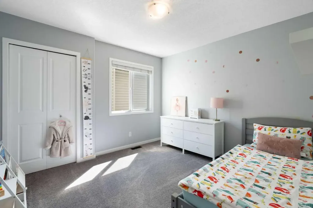 1876 New Brighton Drive SE Calgary AB T2Z 0T9