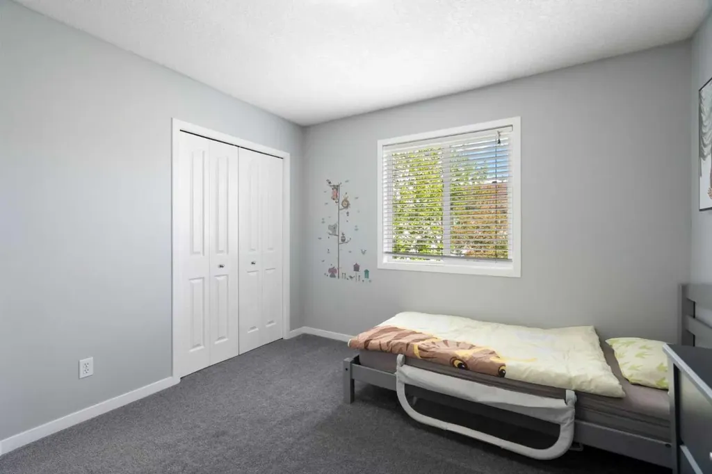 1876 New Brighton Drive SE Calgary AB T2Z 0T9