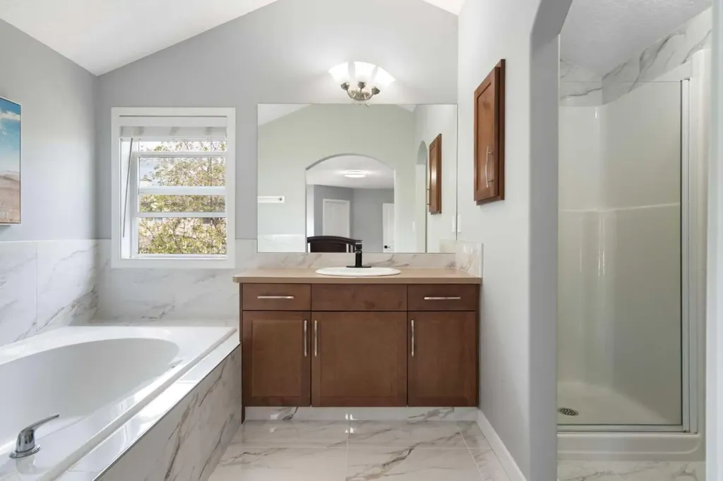 1876 New Brighton Drive SE Calgary AB T2Z 0T9