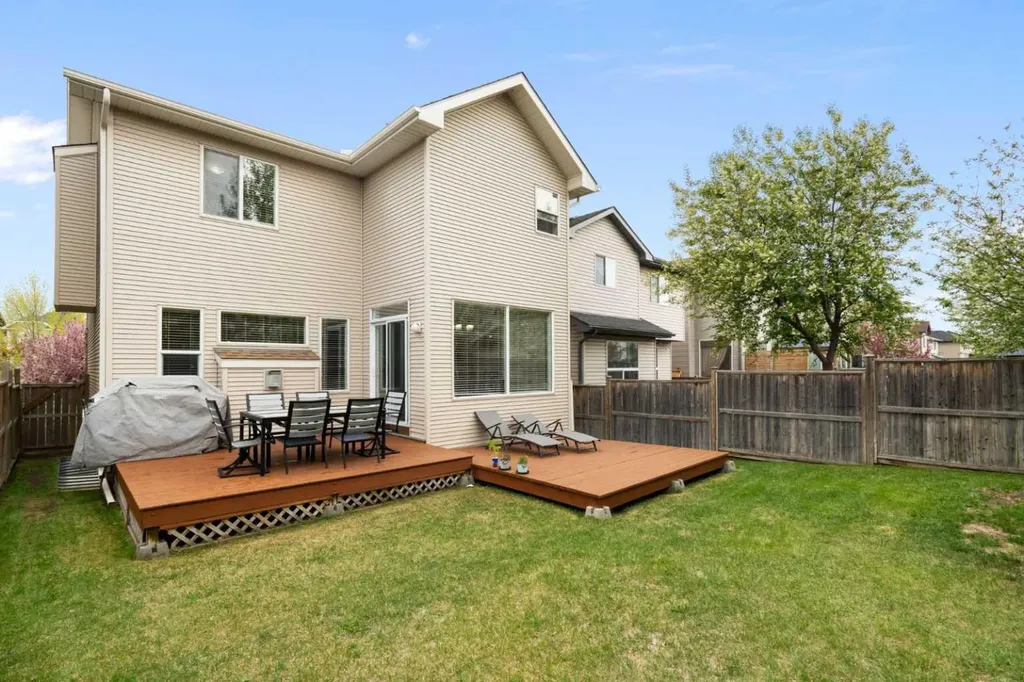 1876 New Brighton Drive SE Calgary AB T2Z 0T9