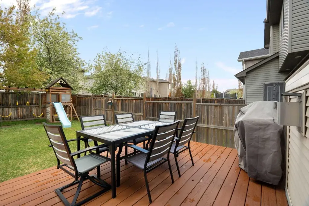 1876 New Brighton Drive SE Calgary AB T2Z 0T9