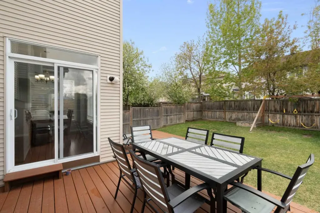 1876 New Brighton Drive SE Calgary AB T2Z 0T9