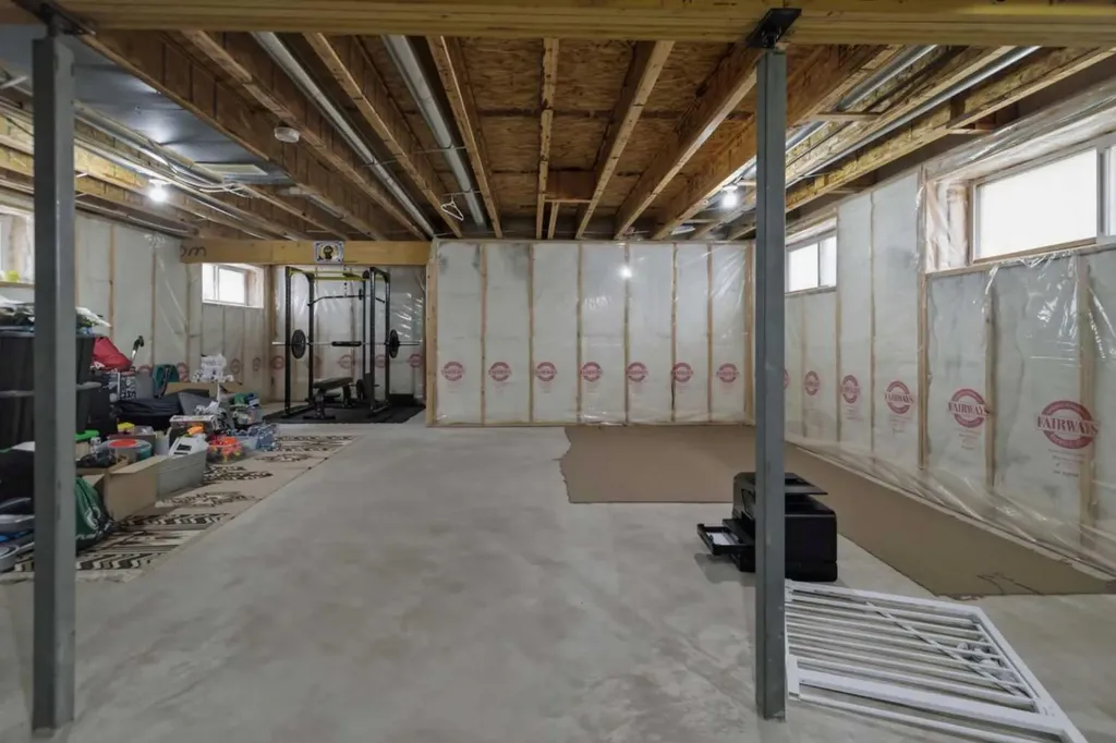 1876 New Brighton Drive SE Calgary AB T2Z 0T9