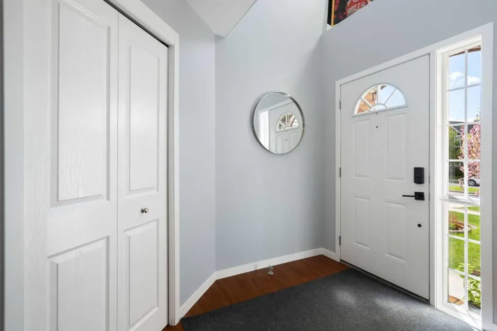 1876 New Brighton Drive SE Calgary AB T2Z 0T9