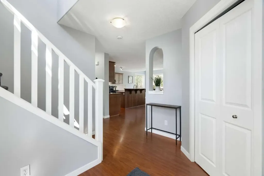 1876 New Brighton Drive SE Calgary AB T2Z 0T9