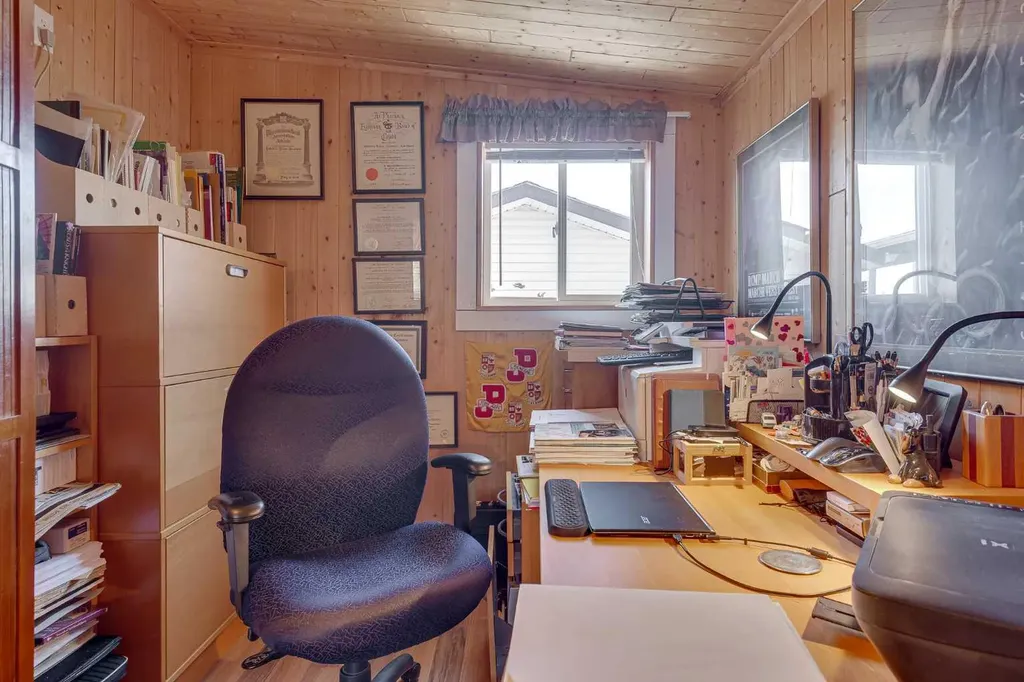 10046 Township Road 422 Rural Ponoka County AB T4J 1V9