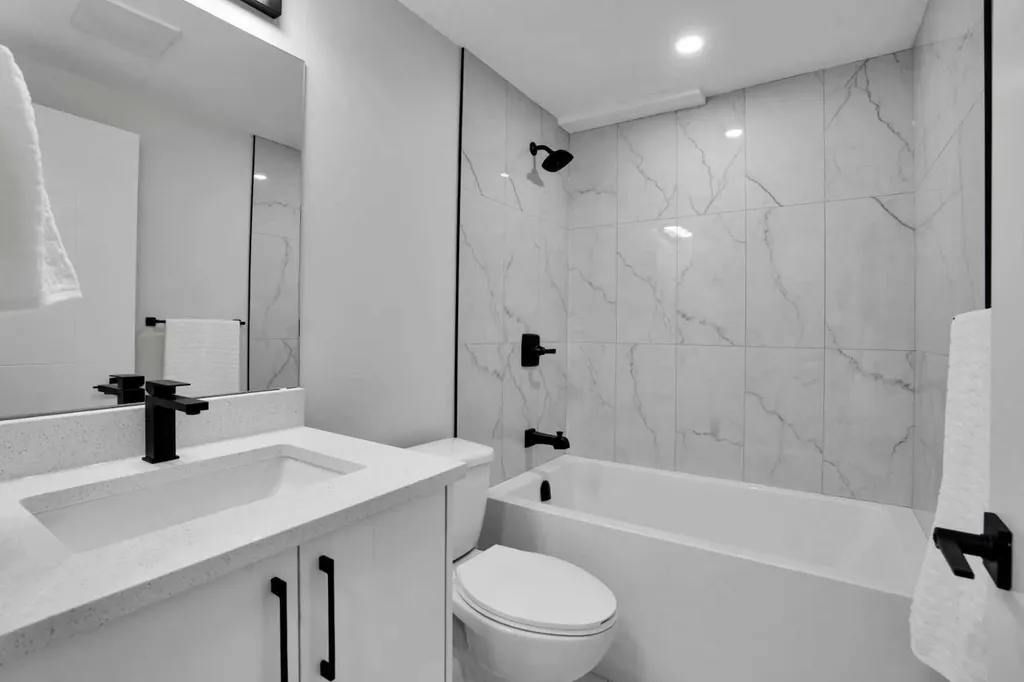 74 Castledale Way NE Calgary AB T3J 2A2