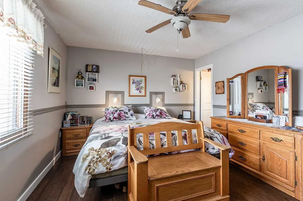 6 Rossland Crescent SE Medicine Hat AB T1B 2B6