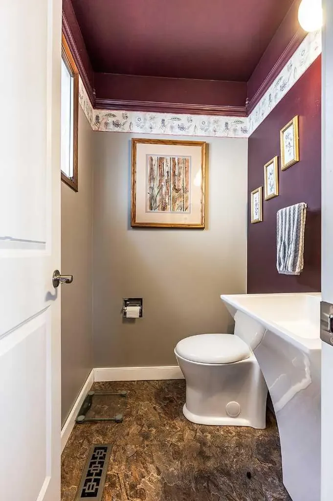 6 Rossland Crescent SE Medicine Hat AB T1B 2B6