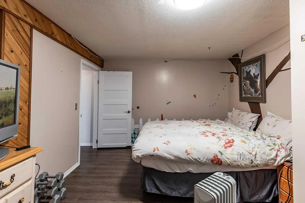 6 Rossland Crescent SE Medicine Hat AB T1B 2B6