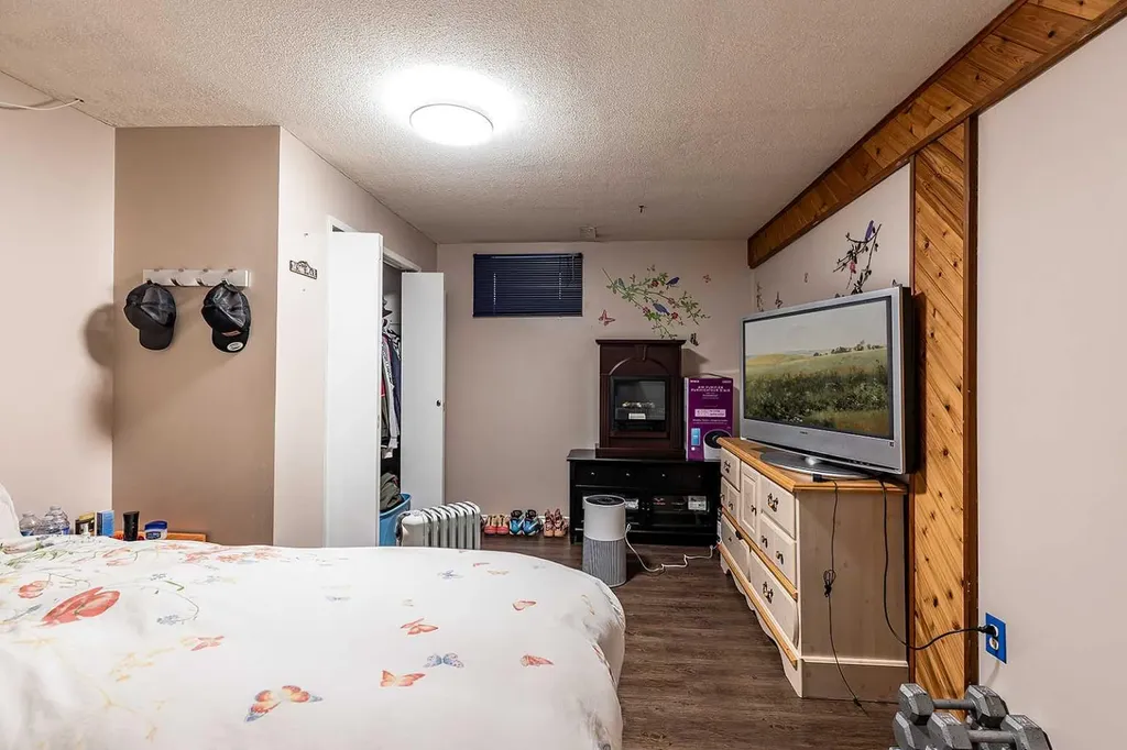 6 Rossland Crescent SE Medicine Hat AB T1B 2B6